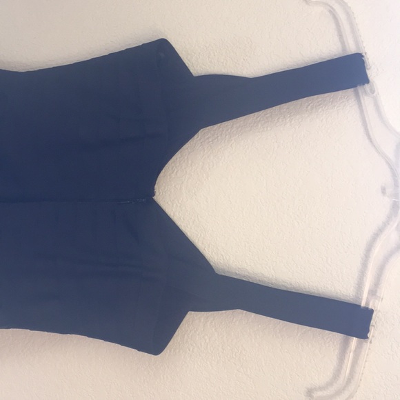 BCBG short pleated dress - Picture 3 of 4